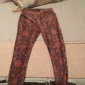 Printed HUE leggings